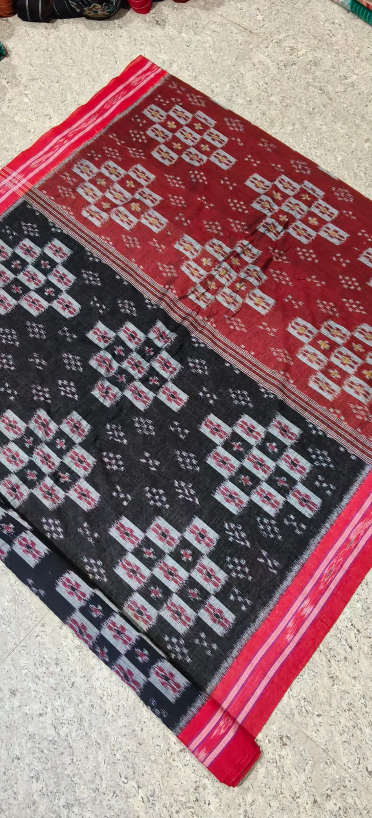 Traditional geometric pasapali traditional saree